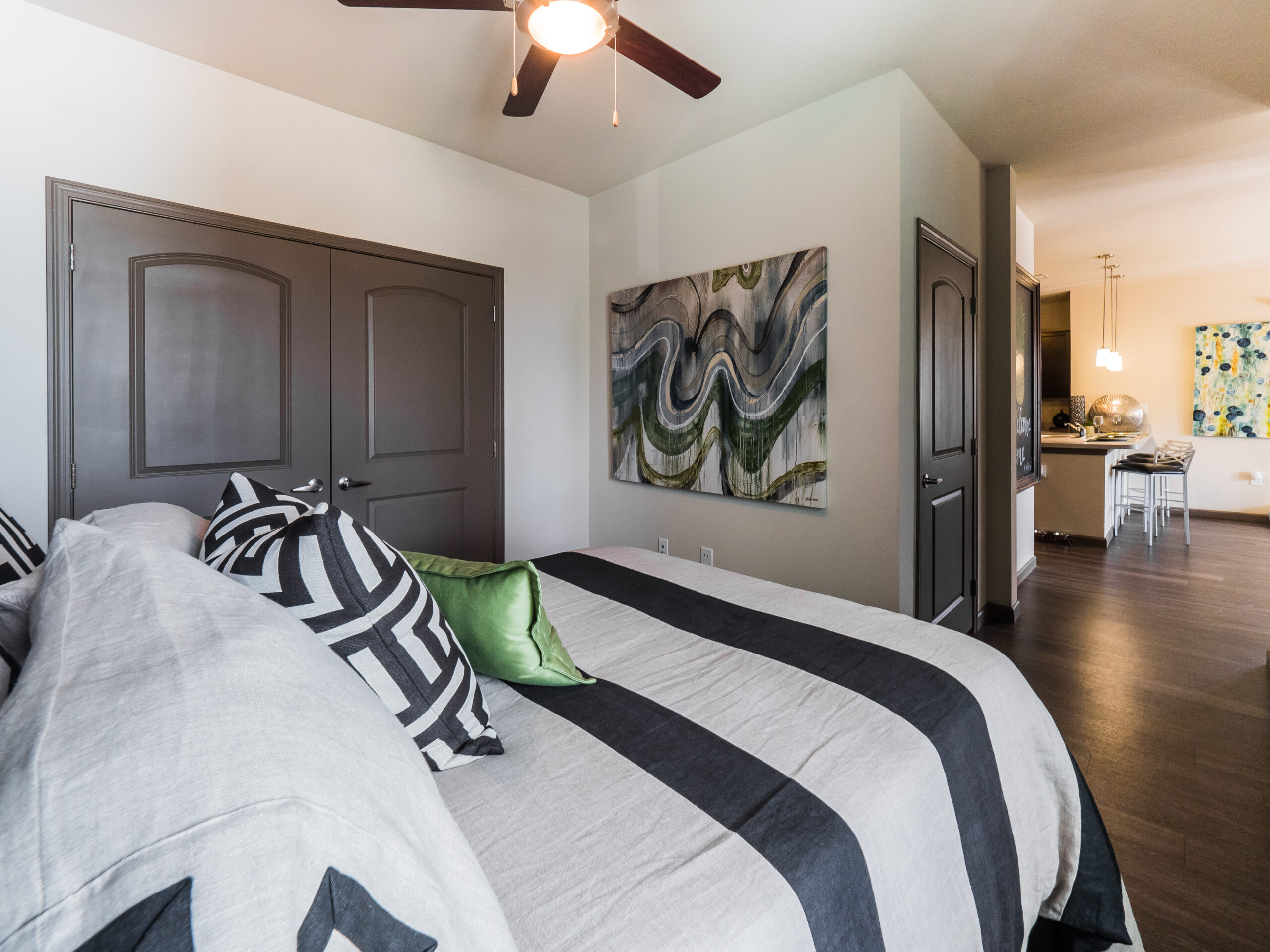 Progress 910 Bedroom, Apartments near UNCW campus