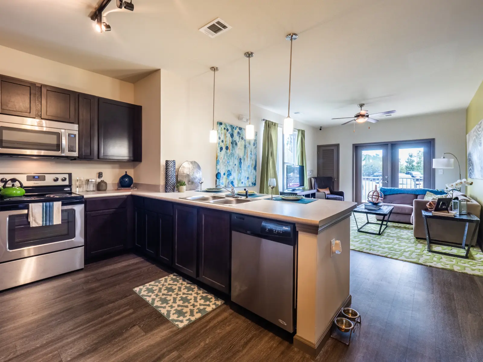 Progress 910 Kitchen 1
